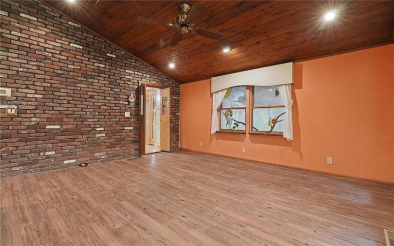 107 Jeanine Ct., Trafford, 15085, 3 Bedrooms Bedrooms, 11 Rooms Rooms,2.1 BathroomsBathrooms,Residential,For Sale,Jeanine Ct.,1769110