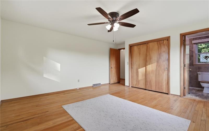 107 Jeanine Ct., Trafford, 15085, 3 Bedrooms Bedrooms, 11 Rooms Rooms,2.1 BathroomsBathrooms,Residential,For Sale,Jeanine Ct.,1769110