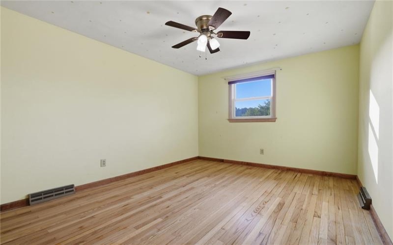 107 Jeanine Ct., Trafford, 15085, 3 Bedrooms Bedrooms, 11 Rooms Rooms,2.1 BathroomsBathrooms,Residential,For Sale,Jeanine Ct.,1769110