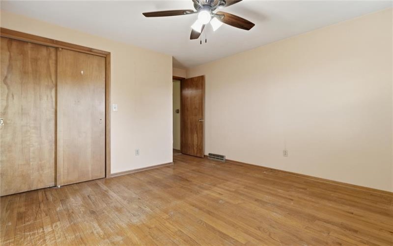 107 Jeanine Ct., Trafford, 15085, 3 Bedrooms Bedrooms, 11 Rooms Rooms,2.1 BathroomsBathrooms,Residential,For Sale,Jeanine Ct.,1769110
