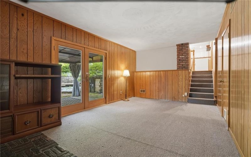 107 Jeanine Ct., Trafford, 15085, 3 Bedrooms Bedrooms, 11 Rooms Rooms,2.1 BathroomsBathrooms,Residential,For Sale,Jeanine Ct.,1769110