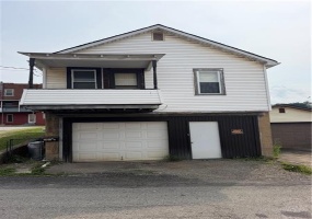 204 1/2 Longfellow Street, Vandergrift, 15690, 1 Bedroom Bedrooms, ,1 BathroomBathrooms,Residential,For Sale,Longfellow Street,1769159