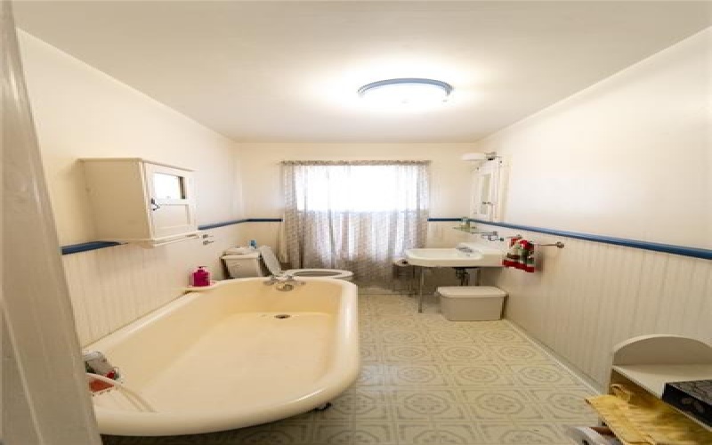 201 Arthur Avenue, ScottdALE, 15683, 3 Bedrooms Bedrooms, 7 Rooms Rooms,1 BathroomBathrooms,Residential,For Sale,Arthur Avenue,1769195