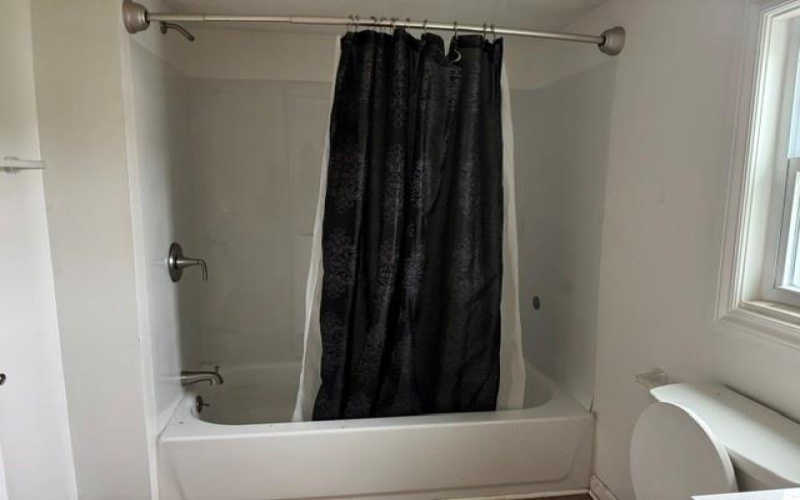 1227 Davis Ave, Washington, 15301, 2 Bedrooms Bedrooms, 4 Rooms Rooms,1 BathroomBathrooms,Residential,For Sale,Davis Ave,1769206