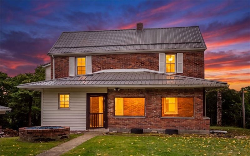 22 4th St, Allenport, 15412, 4 Bedrooms Bedrooms, 10 Rooms Rooms,2.1 BathroomsBathrooms,Residential,For Sale,4th St,1769213