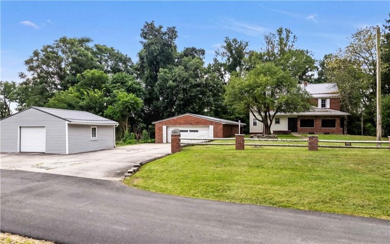 22 4th St, Allenport, 15412, 4 Bedrooms Bedrooms, 10 Rooms Rooms,2.1 BathroomsBathrooms,Residential,For Sale,4th St,1769213