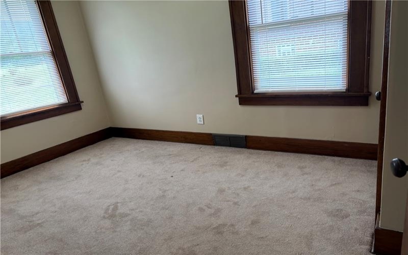 264 Hopwood Fairchance Rd, Uniontown, 15401, 3 Bedrooms Bedrooms, 6 Rooms Rooms,2 BathroomsBathrooms,Residential,For Sale,Hopwood Fairchance Rd,1769286