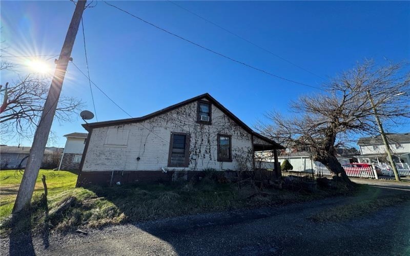 220 Jackson St, Houston, 15342, ,Commercial-industrial-business,For Sale,Jackson St,1747072