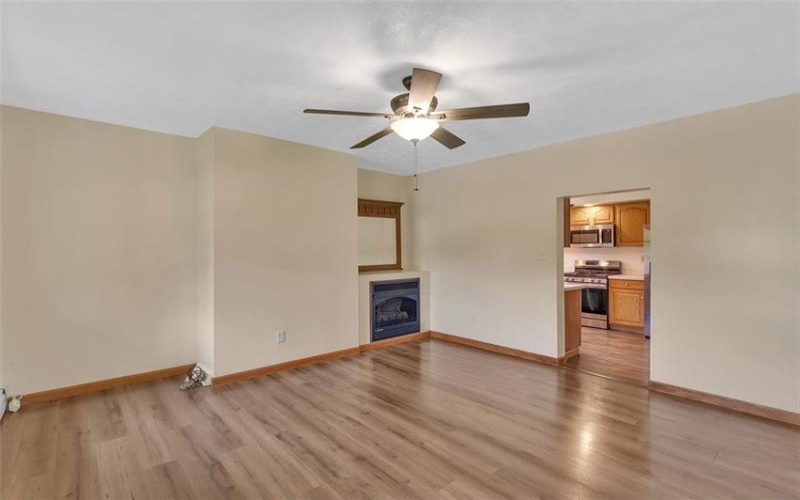 690 Lakeview Drive, Washington, 15301, 3 Bedrooms Bedrooms, 7 Rooms Rooms,2 BathroomsBathrooms,Residential,For Sale,Lakeview Drive,1768379