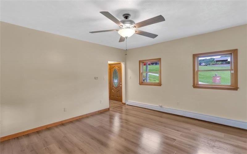 690 Lakeview Drive, Washington, 15301, 3 Bedrooms Bedrooms, 7 Rooms Rooms,2 BathroomsBathrooms,Residential,For Sale,Lakeview Drive,1768379