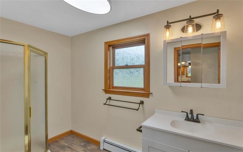 690 Lakeview Drive, Washington, 15301, 3 Bedrooms Bedrooms, 7 Rooms Rooms,2 BathroomsBathrooms,Residential,For Sale,Lakeview Drive,1768379