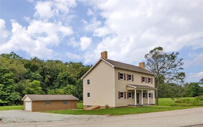 690 Lakeview Drive, Washington, 15301, 3 Bedrooms Bedrooms, 7 Rooms Rooms,2 BathroomsBathrooms,Residential,For Sale,Lakeview Drive,1768379
