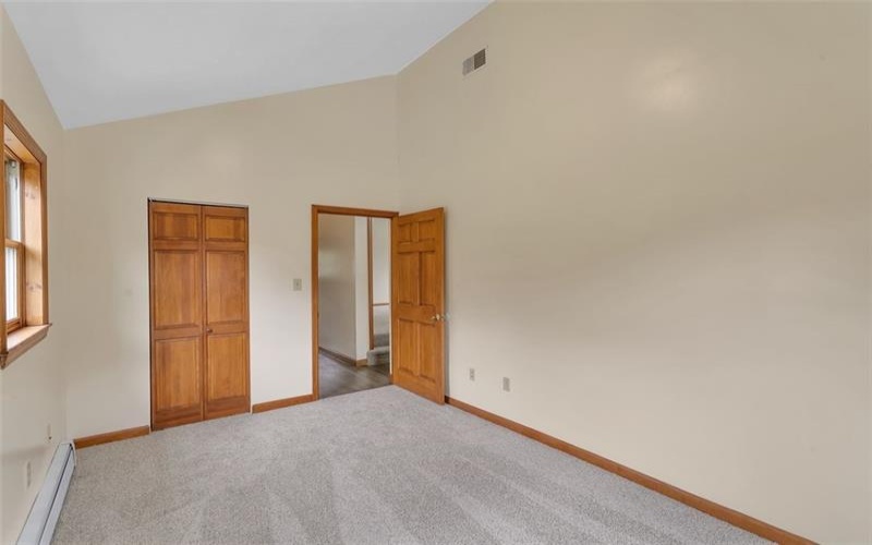 690 Lakeview Drive, Washington, 15301, 3 Bedrooms Bedrooms, 7 Rooms Rooms,2 BathroomsBathrooms,Residential,For Sale,Lakeview Drive,1768379