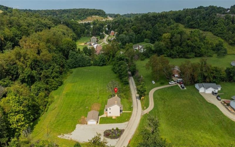 690 Lakeview Drive, Washington, 15301, 3 Bedrooms Bedrooms, 7 Rooms Rooms,2 BathroomsBathrooms,Residential,For Sale,Lakeview Drive,1768379