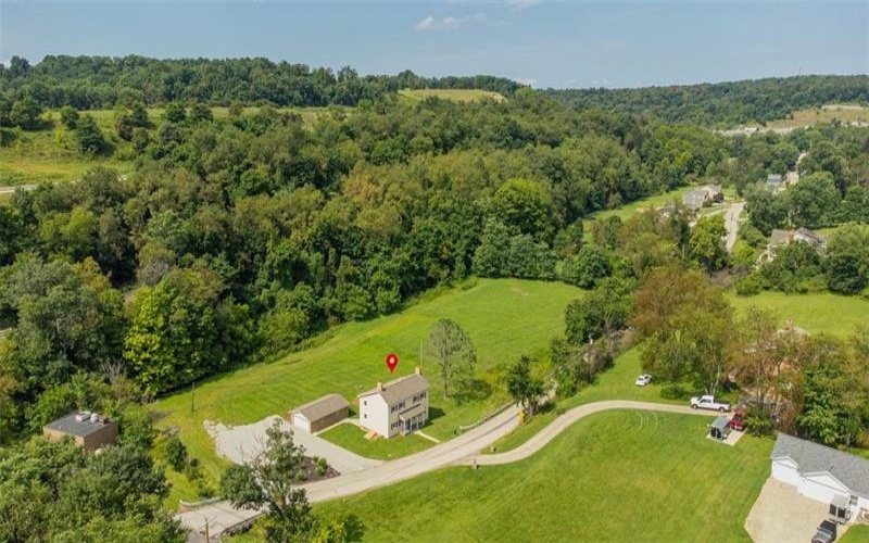 690 Lakeview Drive, Washington, 15301, 3 Bedrooms Bedrooms, 7 Rooms Rooms,2 BathroomsBathrooms,Residential,For Sale,Lakeview Drive,1768379