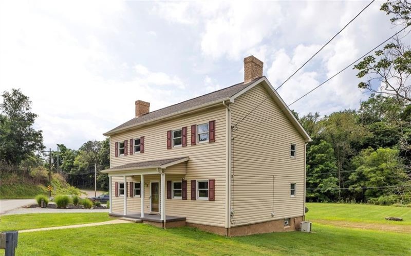 690 Lakeview Drive, Washington, 15301, 3 Bedrooms Bedrooms, 7 Rooms Rooms,2 BathroomsBathrooms,Residential,For Sale,Lakeview Drive,1768379