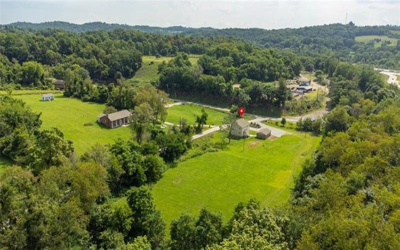 690 Lakeview Drive, Washington, 15301, 3 Bedrooms Bedrooms, 7 Rooms Rooms,2 BathroomsBathrooms,Residential,For Sale,Lakeview Drive,1768379