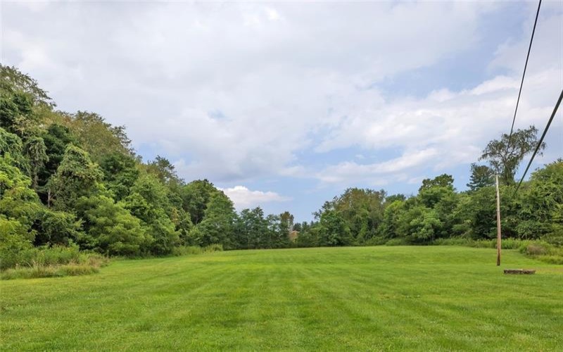 690 Lakeview Drive, Washington, 15301, 3 Bedrooms Bedrooms, 7 Rooms Rooms,2 BathroomsBathrooms,Residential,For Sale,Lakeview Drive,1768379