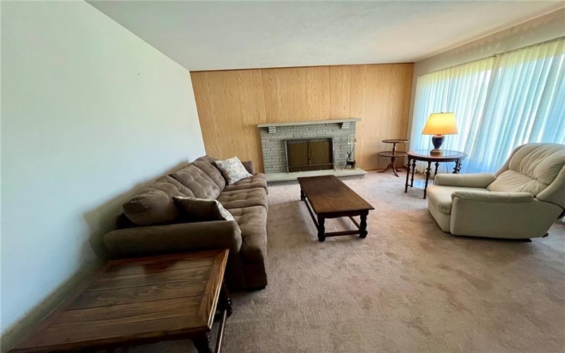 305 McClelland Rd, Canonsburg, 15317, 3 Bedrooms Bedrooms, 8 Rooms Rooms,1.1 BathroomsBathrooms,Residential,For Sale,McClelland Rd,1769093