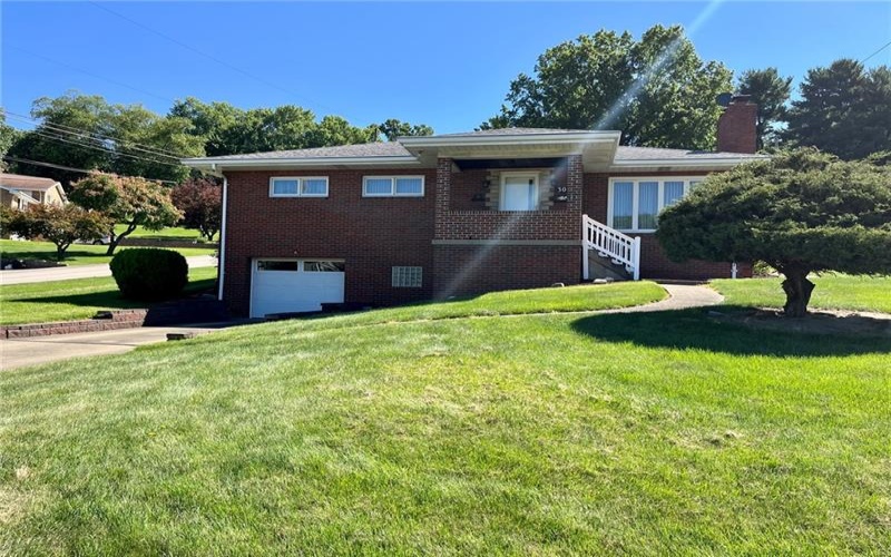 305 McClelland Rd, Canonsburg, 15317, 3 Bedrooms Bedrooms, 8 Rooms Rooms,1.1 BathroomsBathrooms,Residential,For Sale,McClelland Rd,1769093