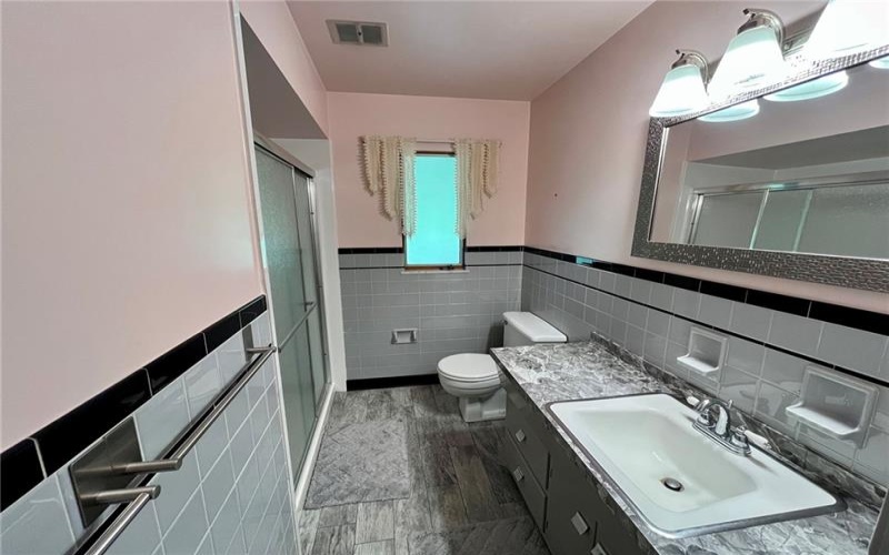 305 McClelland Rd, Canonsburg, 15317, 3 Bedrooms Bedrooms, 8 Rooms Rooms,1.1 BathroomsBathrooms,Residential,For Sale,McClelland Rd,1769093