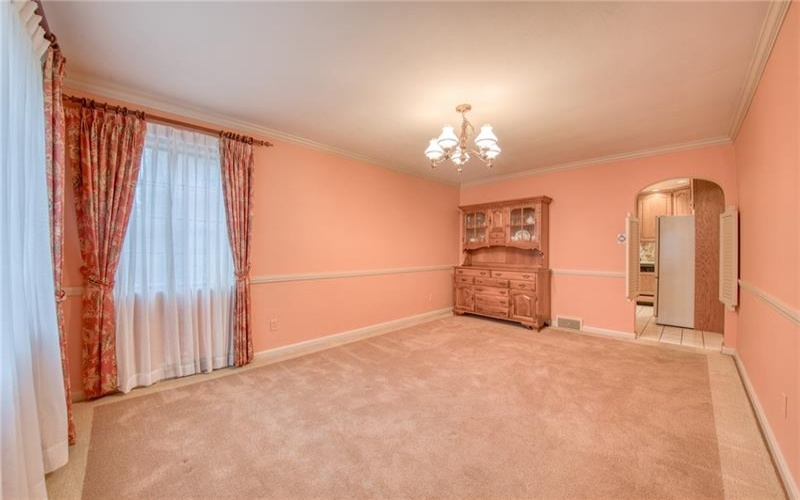 209 Glenview Drive, New Kensington, 15068, 3 Bedrooms Bedrooms, 9 Rooms Rooms,2.1 BathroomsBathrooms,Residential,For Sale,Glenview Drive,1769244