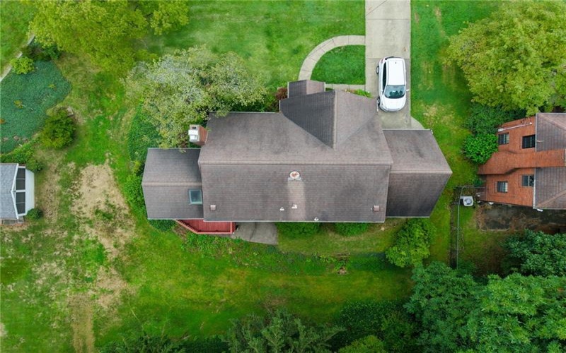 209 Glenview Drive, New Kensington, 15068, 3 Bedrooms Bedrooms, 9 Rooms Rooms,2.1 BathroomsBathrooms,Residential,For Sale,Glenview Drive,1769244