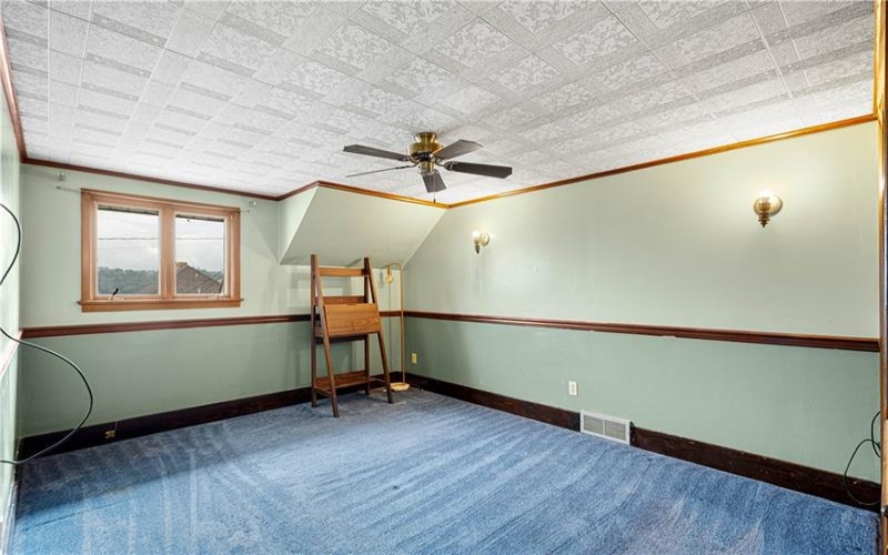 512 Center Ave, Charleroi, 15022, 2 Bedrooms Bedrooms, 5 Rooms Rooms,2 BathroomsBathrooms,Residential,For Sale,Center Ave,1769260