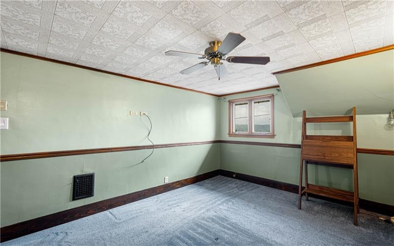 512 Center Ave, Charleroi, 15022, 2 Bedrooms Bedrooms, 5 Rooms Rooms,2 BathroomsBathrooms,Residential,For Sale,Center Ave,1769260
