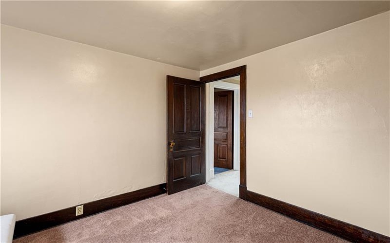 512 Center Ave, Charleroi, 15022, 2 Bedrooms Bedrooms, 5 Rooms Rooms,2 BathroomsBathrooms,Residential,For Sale,Center Ave,1769260