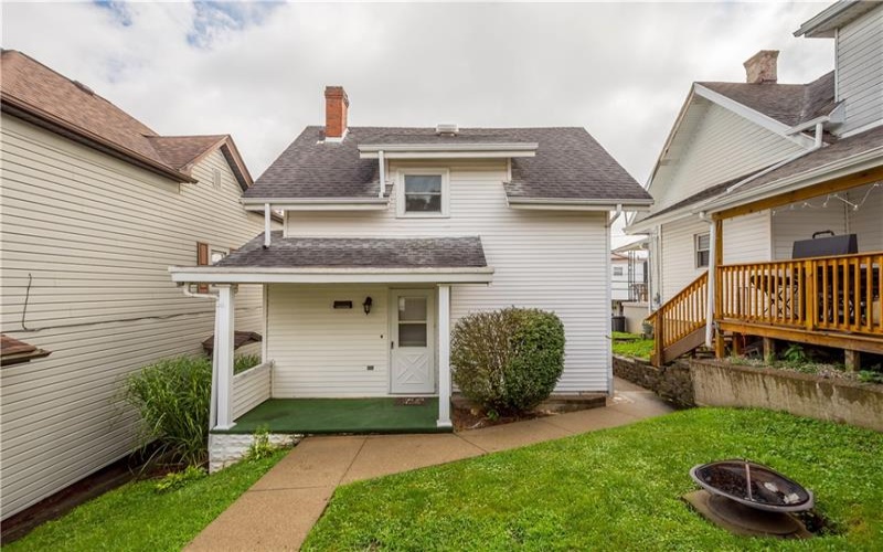 512 Center Ave, Charleroi, 15022, 2 Bedrooms Bedrooms, 5 Rooms Rooms,2 BathroomsBathrooms,Residential,For Sale,Center Ave,1769260