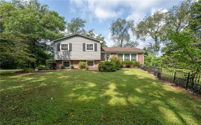297 Gravel Hill Rd, Latrobe, 15650, 4 Bedrooms Bedrooms, ,2 BathroomsBathrooms,Residential,For Sale,Gravel Hill Rd,1769276