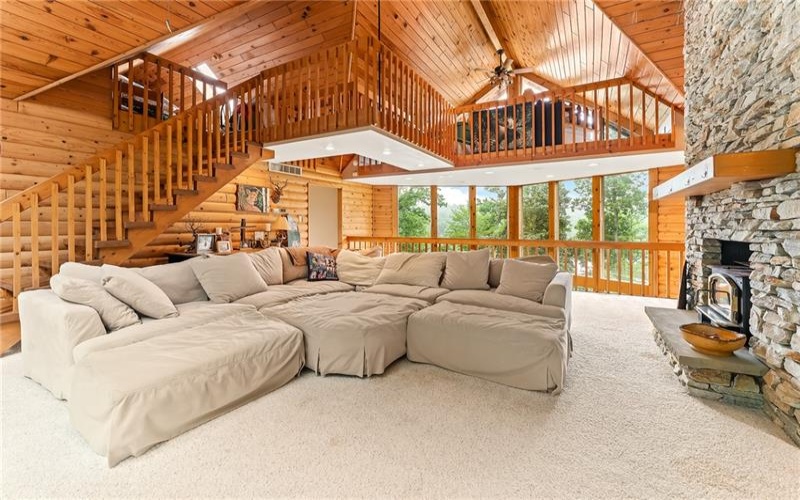 25 Deer Lake Trl, Chalk Hill, 15421, 2 Bedrooms Bedrooms, ,2 BathroomsBathrooms,Residential,For Sale,Deer Lake Trl,1769289
