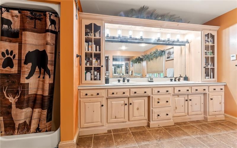 25 Deer Lake Trl, Chalk Hill, 15421, 2 Bedrooms Bedrooms, ,2 BathroomsBathrooms,Residential,For Sale,Deer Lake Trl,1769289