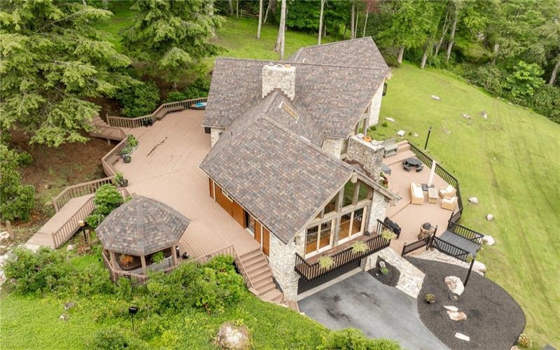 25 Deer Lake Trl, Chalk Hill, 15421, 2 Bedrooms Bedrooms, ,2 BathroomsBathrooms,Residential,For Sale,Deer Lake Trl,1769289