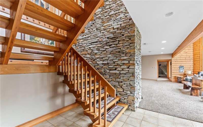 25 Deer Lake Trl, Chalk Hill, 15421, 2 Bedrooms Bedrooms, ,2 BathroomsBathrooms,Residential,For Sale,Deer Lake Trl,1769289
