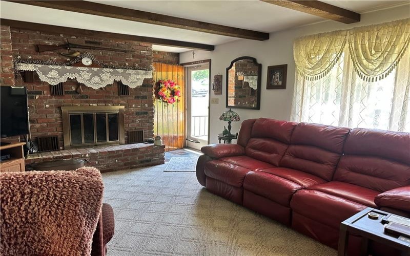 806 Parker Ave, Scottdale, 15683, 2 Bedrooms Bedrooms, 5 Rooms Rooms,1 BathroomBathrooms,Residential,For Sale,Parker Ave,1769338