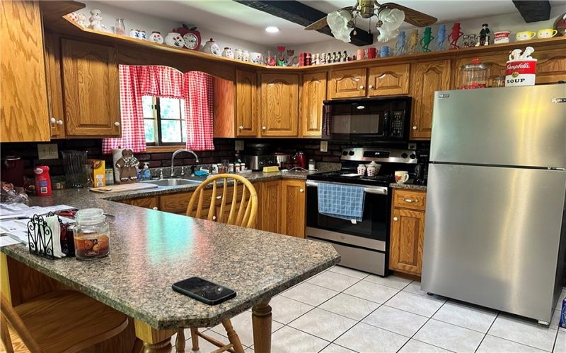806 Parker Ave, Scottdale, 15683, 2 Bedrooms Bedrooms, 5 Rooms Rooms,1 BathroomBathrooms,Residential,For Sale,Parker Ave,1769338