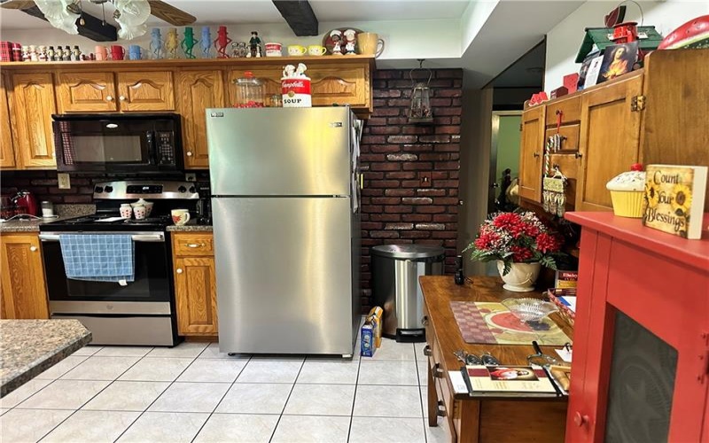 806 Parker Ave, Scottdale, 15683, 2 Bedrooms Bedrooms, 5 Rooms Rooms,1 BathroomBathrooms,Residential,For Sale,Parker Ave,1769338