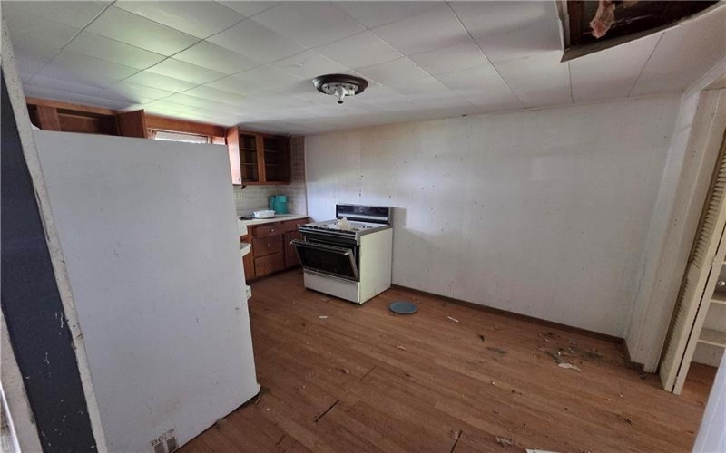 606 Scott Ave, Scottdale, 15683, 3 Bedrooms Bedrooms, ,2 BathroomsBathrooms,Residential,For Sale,Scott Ave,1769395