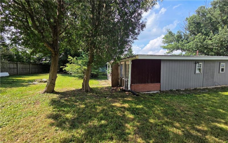 606 Scott Ave, Scottdale, 15683, 3 Bedrooms Bedrooms, ,2 BathroomsBathrooms,Residential,For Sale,Scott Ave,1769395