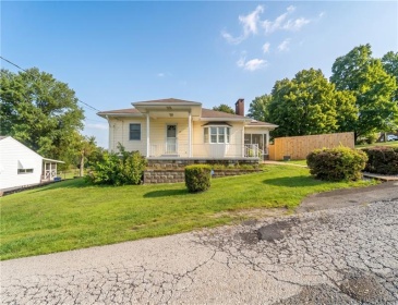 1008 Broad Street, Connellsville, 15425, 3 Bedrooms Bedrooms, 9 Rooms Rooms,3 BathroomsBathrooms,Residential,For Sale,Broad Street,1769397