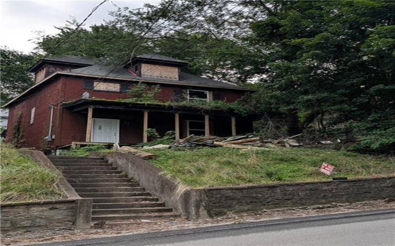 355 High St, Brownsville, 15417, 3 Bedrooms Bedrooms, 6 Rooms Rooms,1 BathroomBathrooms,Residential,For Sale,High St,1769407