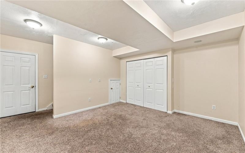 920 Royal Ct, Canonsburg, 15317, 3 Bedrooms Bedrooms, 7 Rooms Rooms,2.1 BathroomsBathrooms,Residential,For Sale,Royal Ct,1769416