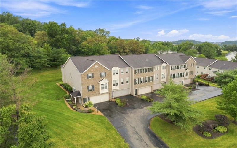 920 Royal Ct, Canonsburg, 15317, 3 Bedrooms Bedrooms, 7 Rooms Rooms,2.1 BathroomsBathrooms,Residential,For Sale,Royal Ct,1769416