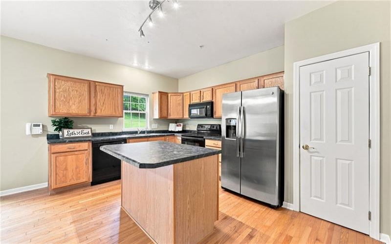 920 Royal Ct, Canonsburg, 15317, 3 Bedrooms Bedrooms, 7 Rooms Rooms,2.1 BathroomsBathrooms,Residential,For Sale,Royal Ct,1769416
