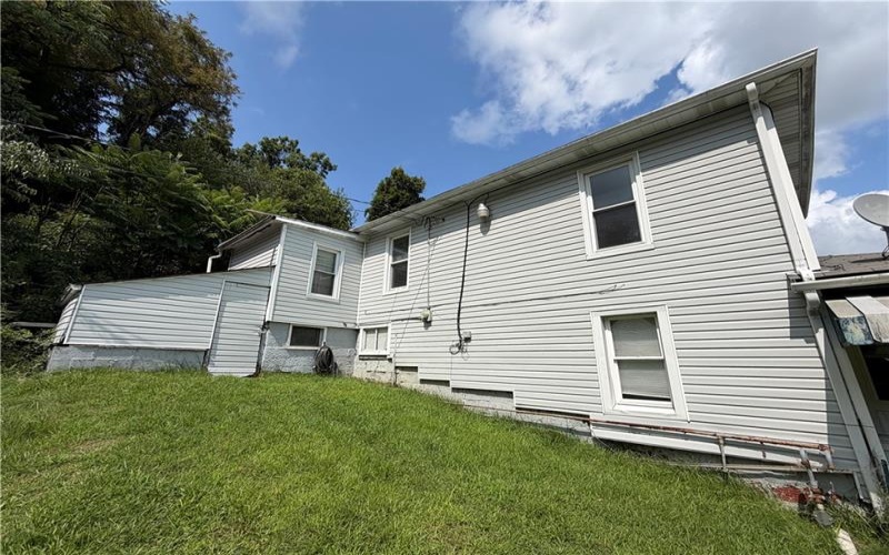 22 Virginia Ave, Charleroi, 15022, 2 Bedrooms Bedrooms, ,1 BathroomBathrooms,Residential,For Sale,Virginia Ave,1769432