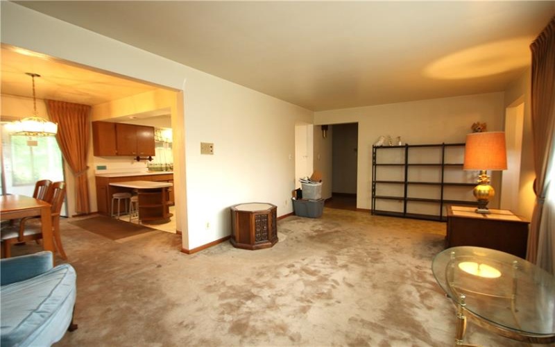 142 3rd Avenue, New Eagle, 15067, 3 Bedrooms Bedrooms, 11 Rooms Rooms,2.1 BathroomsBathrooms,Residential,For Sale,3rd Avenue,1762034