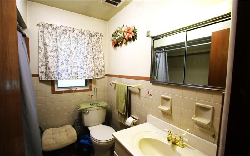 142 3rd Avenue, New Eagle, 15067, 3 Bedrooms Bedrooms, 11 Rooms Rooms,2.1 BathroomsBathrooms,Residential,For Sale,3rd Avenue,1762034