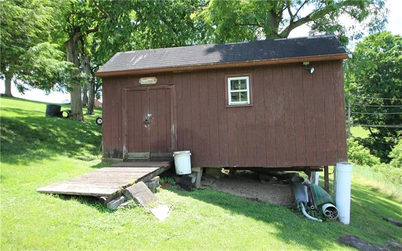 142 3rd Avenue, New Eagle, 15067, 3 Bedrooms Bedrooms, 11 Rooms Rooms,2.1 BathroomsBathrooms,Residential,For Sale,3rd Avenue,1762034